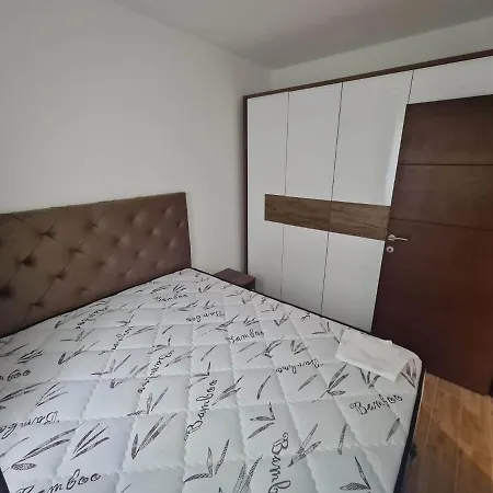 Sara Apartment *